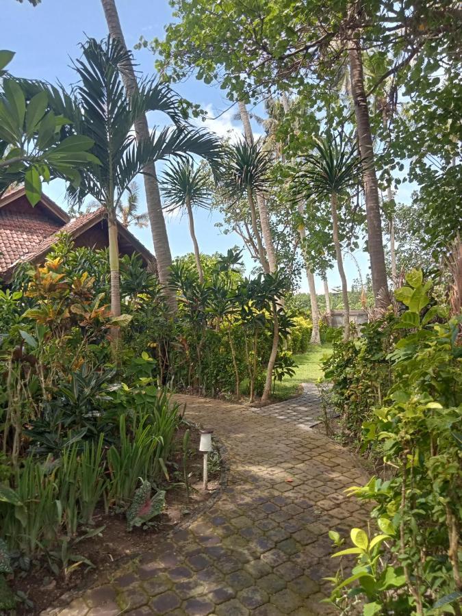 Secret Moon Beach House Jasri Ngoại thất bức ảnh