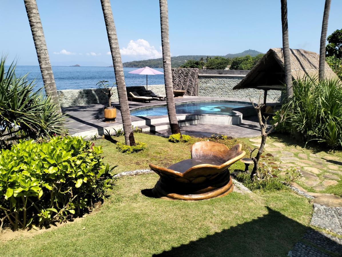 Secret Moon Beach House Jasri Ngoại thất bức ảnh