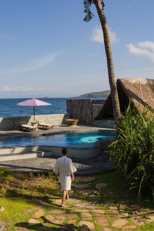 Secret Moon Beach House Jasri Ngoại thất bức ảnh