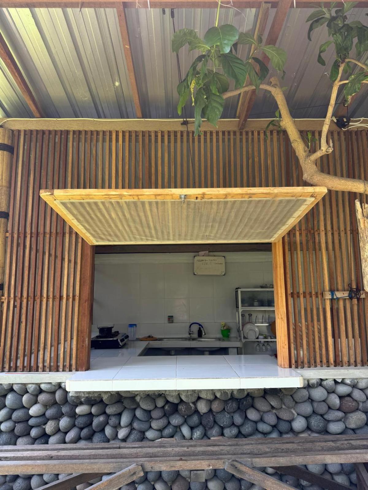 Secret Moon Beach House Jasri Ngoại thất bức ảnh
